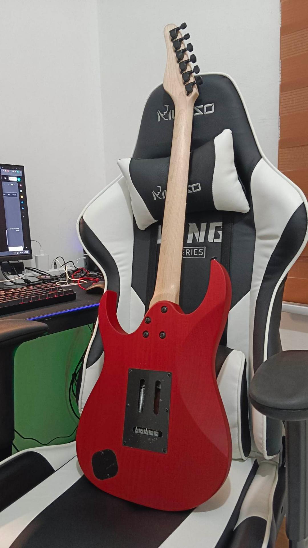 Billy B. JE-style guitar build - finished guitar